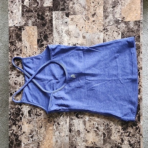 Ptula High Neck Tank - Picture 2 of 3